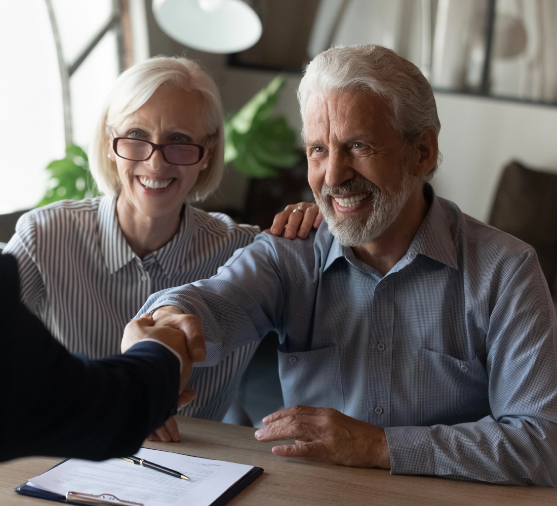 Married Couple Learning About Medigap Eligibility Near Fort Wayne Indiana